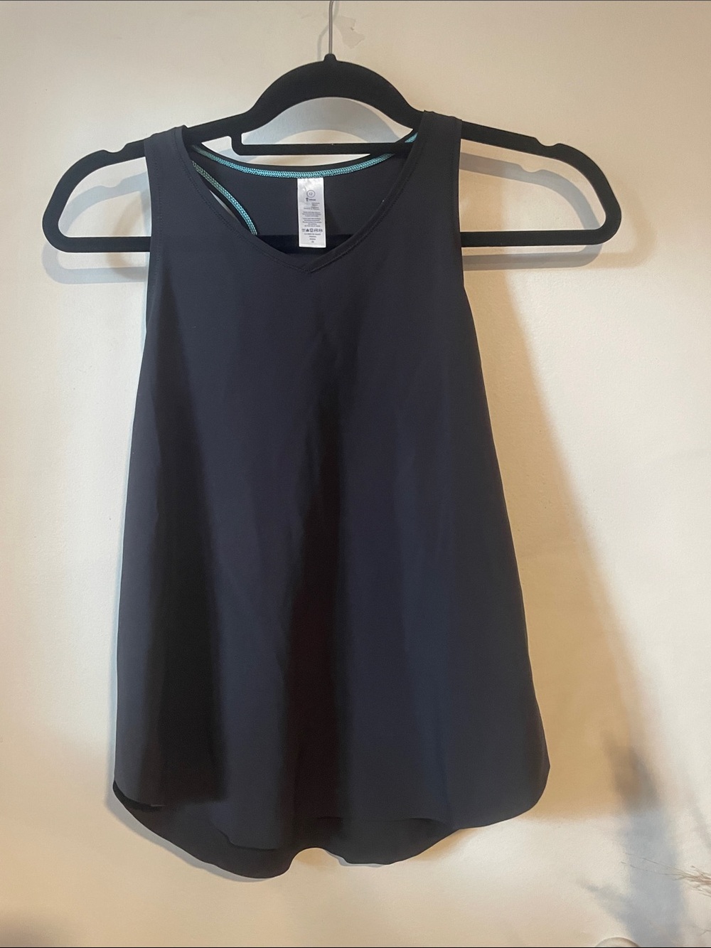 Ivivva Black Tank Top with Teal Accents Sz 12 B133